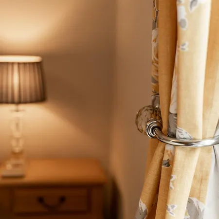 Cosy 2 Bed Cottage In Charming Village Of Christleton - For Up To 5 Exterior photo